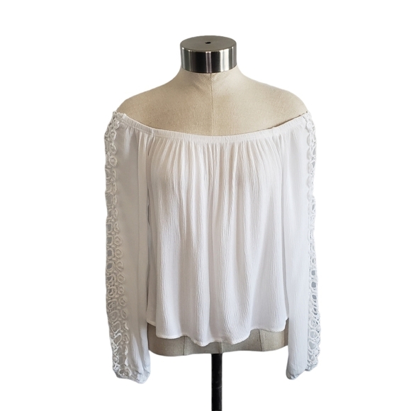 Solemio white off shoulder crochet sleeve top - Picture 1 of 9